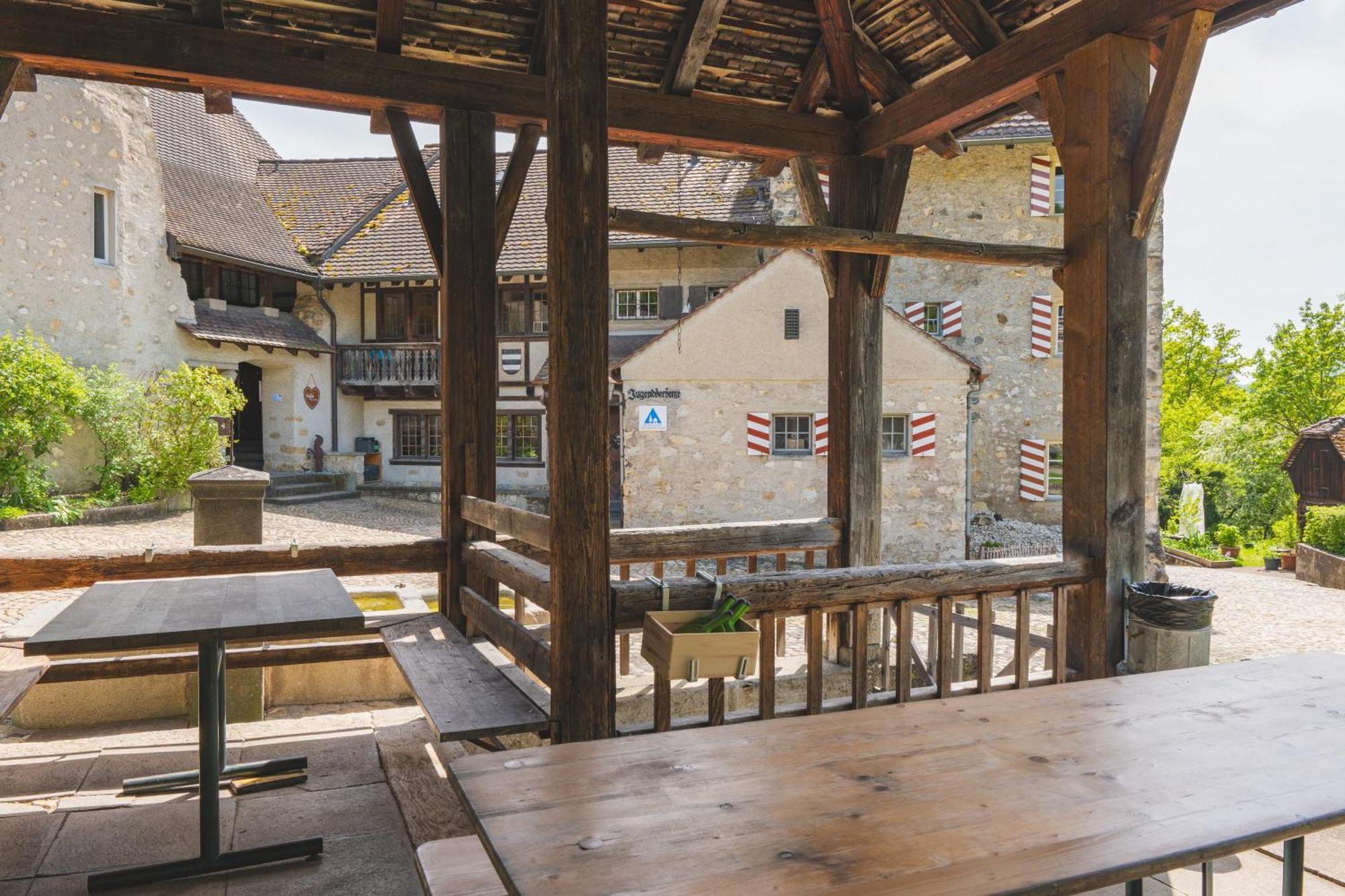 Brugg Youth Hostel Exterior foto